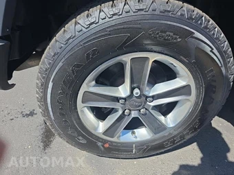 2021 Jeep Wrangler Unlimited Sahara - miniatura 10