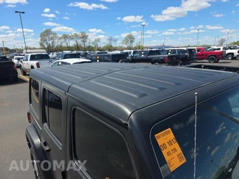 2021 Jeep Wrangler Unlimited Sahara - miniatura 12