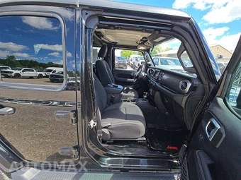 2021 Jeep Wrangler Unlimited Sahara - miniatura 15