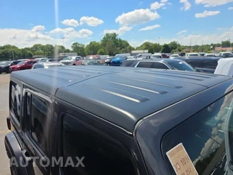 2021 Jeep Wrangler Unlimited Sahara - miniatura 12