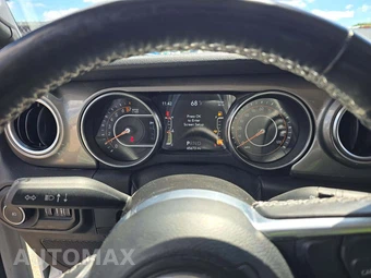 2021 Jeep Wrangler Unlimited Sahara - miniatura 6