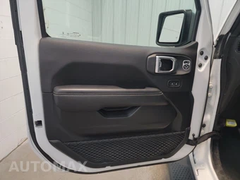 2021 Jeep Wrangler Unlimited Sahara - miniatura 9