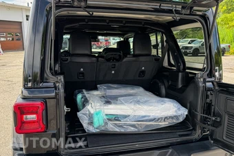 2021 Jeep Wrangler Unlimited Sahara Altitude Edition - miniatura 18