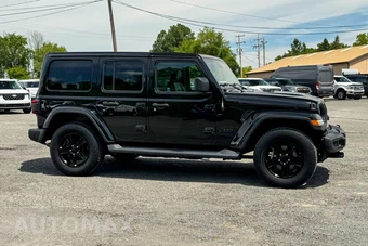 2021 Jeep Wrangler Unlimited Sahara Altitude Edition - miniatura 2
