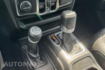 2021 Jeep Wrangler Unlimited Sahara Altitude Edition - miniatura 39