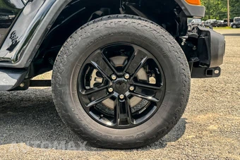 2021 Jeep Wrangler Unlimited Sahara Altitude Edition - miniatura 9