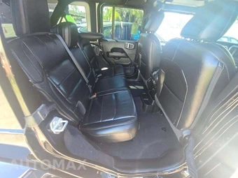 2021 Jeep Wrangler Unlimited Sahara Altitude Edition - miniatura 16