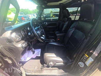 2021 Jeep Wrangler Unlimited Sahara Altitude Edition - miniatura 6