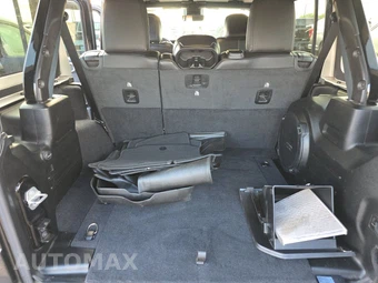 2021 Jeep Wrangler Unlimited Sahara Altitude Edition - miniatura 16