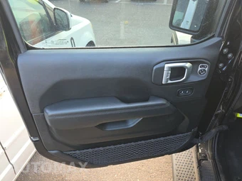 2021 Jeep Wrangler Unlimited Sahara Altitude Edition - miniatura 9