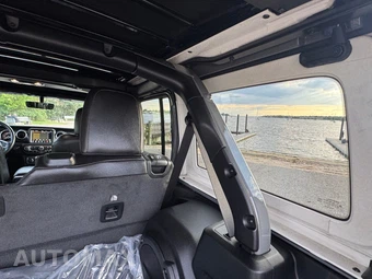 2021 Jeep Wrangler Unlimited Sahara Altitude Edition - miniatura 29