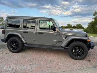2021 Jeep Wrangler Unlimited Sahara Altitude Edition - miniatura 3