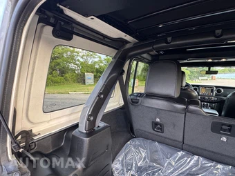 2021 Jeep Wrangler Unlimited Sahara Altitude Edition - miniatura 30