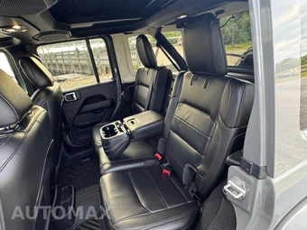 2021 Jeep Wrangler Unlimited Sahara Altitude Edition - miniatura 39