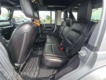2021 Jeep Wrangler Unlimited Sahara Altitude Edition - miniatura 10
