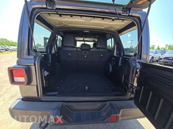 2021 Jeep Wrangler Unlimited Sahara Altitude Edition - miniatura 11
