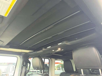 2021 Jeep Wrangler Unlimited Sahara High Altitude Edition - miniatura 11