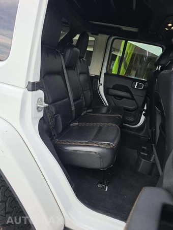 2021 Jeep Wrangler Unlimited Sahara High Altitude Edition - miniatura 16