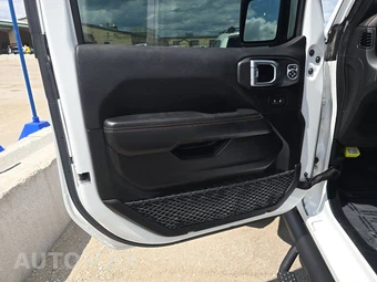 2021 Jeep Wrangler Unlimited Sahara High Altitude Edition - miniatura 9