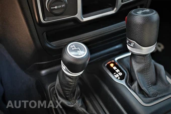 2021 Jeep Wrangler Unlimited Sport - miniatura 16