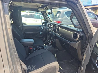 2021 Jeep Wrangler Unlimited Willys Edition - miniatura 8