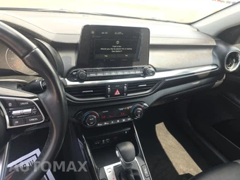 2021 Kia Forte EX – miniatura 11