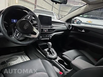 2021 Kia Forte EX - miniatura 8