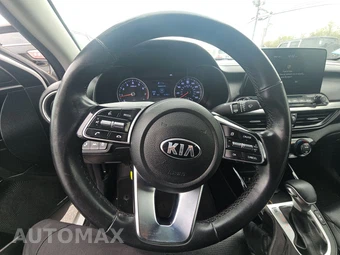 2021 Kia Forte EX – miniatura 10