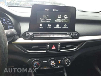 2021 Kia Forte FE - miniatura 10