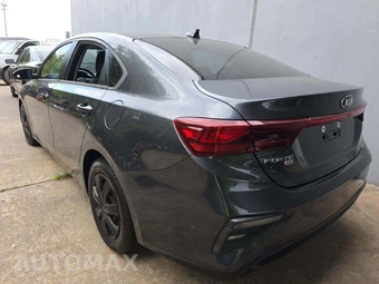 2021 Kia Forte FE - miniatura 2
