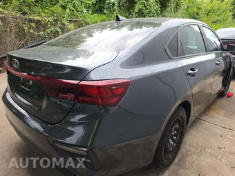 2021 Kia Forte FE - miniatura 3