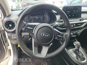 2021 Kia Forte FE – miniatura 10