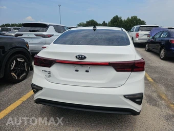2021 Kia Forte FE – miniatura 5