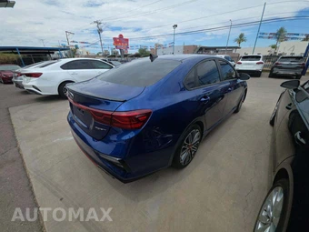 2021 Kia Forte GT – miniatura 3
