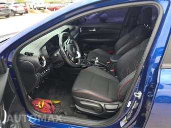 2021 Kia Forte GT – miniatura 6