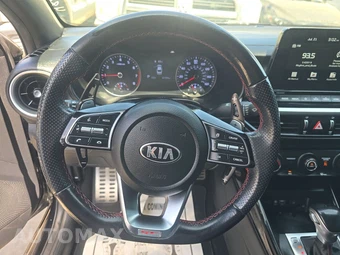2021 Kia Forte GT – miniatura 10