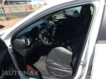 2021 Kia Forte GT – miniatura 3