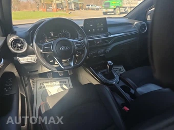 2021 Kia Forte GT – miniatura 14