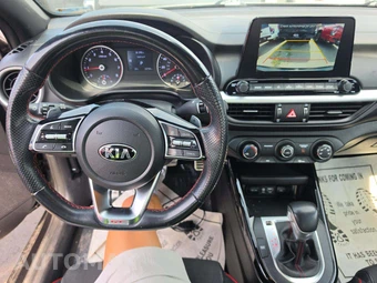2021 Kia Forte GT - miniatura 10