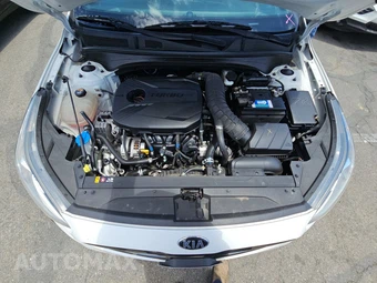 2021 Kia Forte GT – miniatura 15