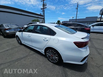 2021 Kia Forte GT – miniatura 6