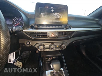 2021 Kia Forte GT – miniatura 11