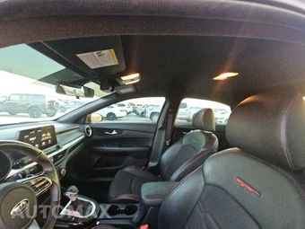 2021 Kia Forte GT – miniatura 18