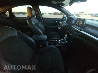 2021 Kia Forte GT – miniatura 8