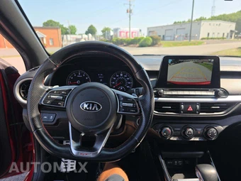 2021 Kia Forte GT – miniatura 10