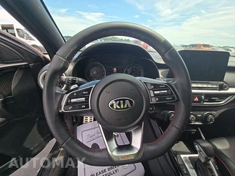2021 Kia Forte GT - miniatura 10