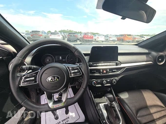 2021 Kia Forte GT - miniatura 11