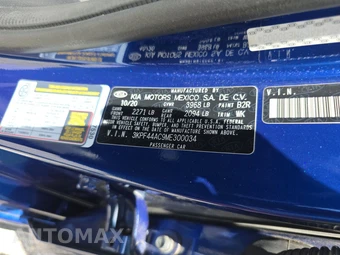2021 Kia Forte GT - miniatura 14