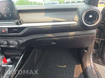 2021 Kia Forte GT – miniatura 19