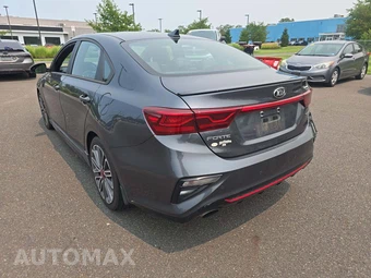 2021 Kia Forte GT – miniatura 2
